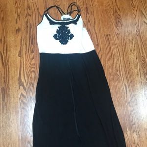 Donna Ricco Black/White Maxi Dress